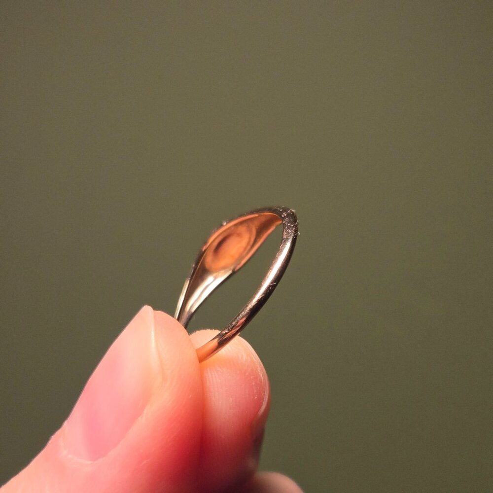S-kin Studio - Sora Signet Ring (9k yellow gold) - Picture 2 of 6